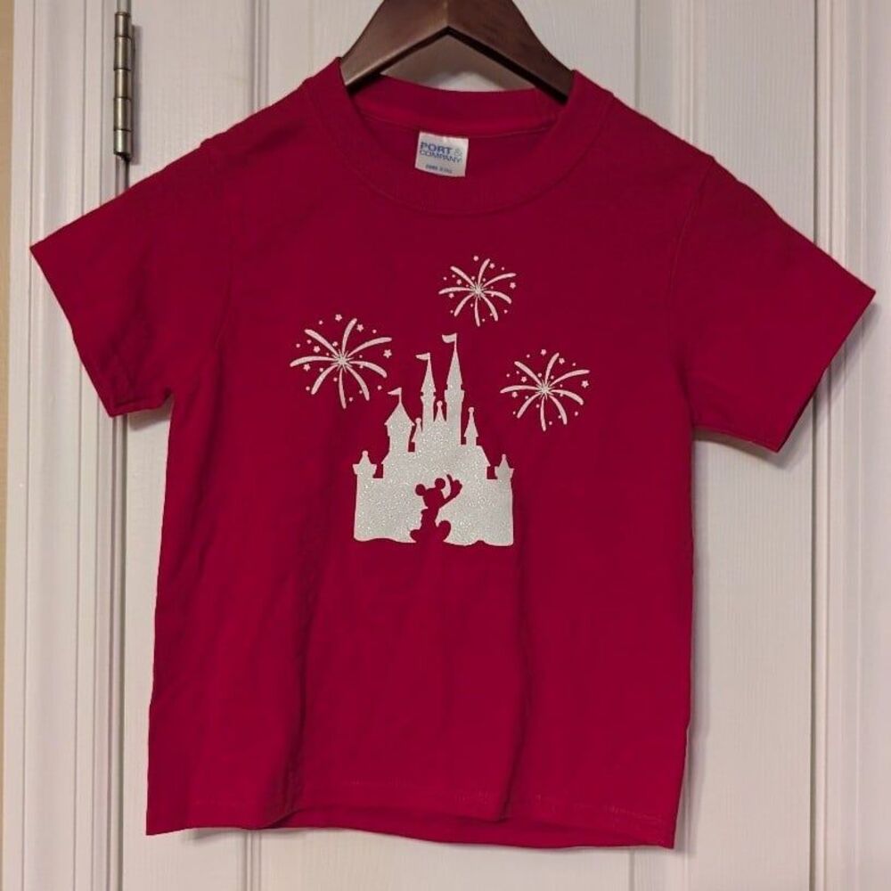 Walt Disney World Magic Kingdom Glitter Castle Fireworks Mickey Mouse T-Shirt